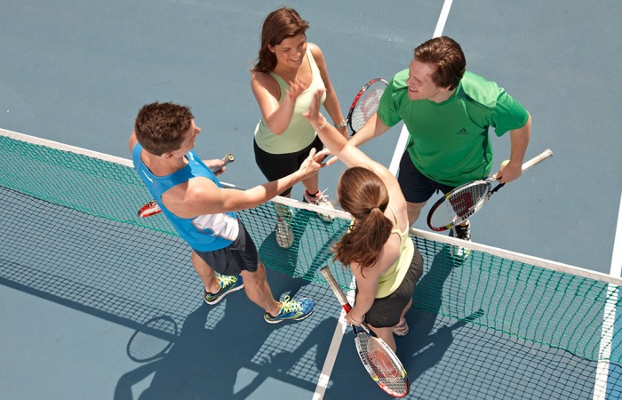 social-tennis